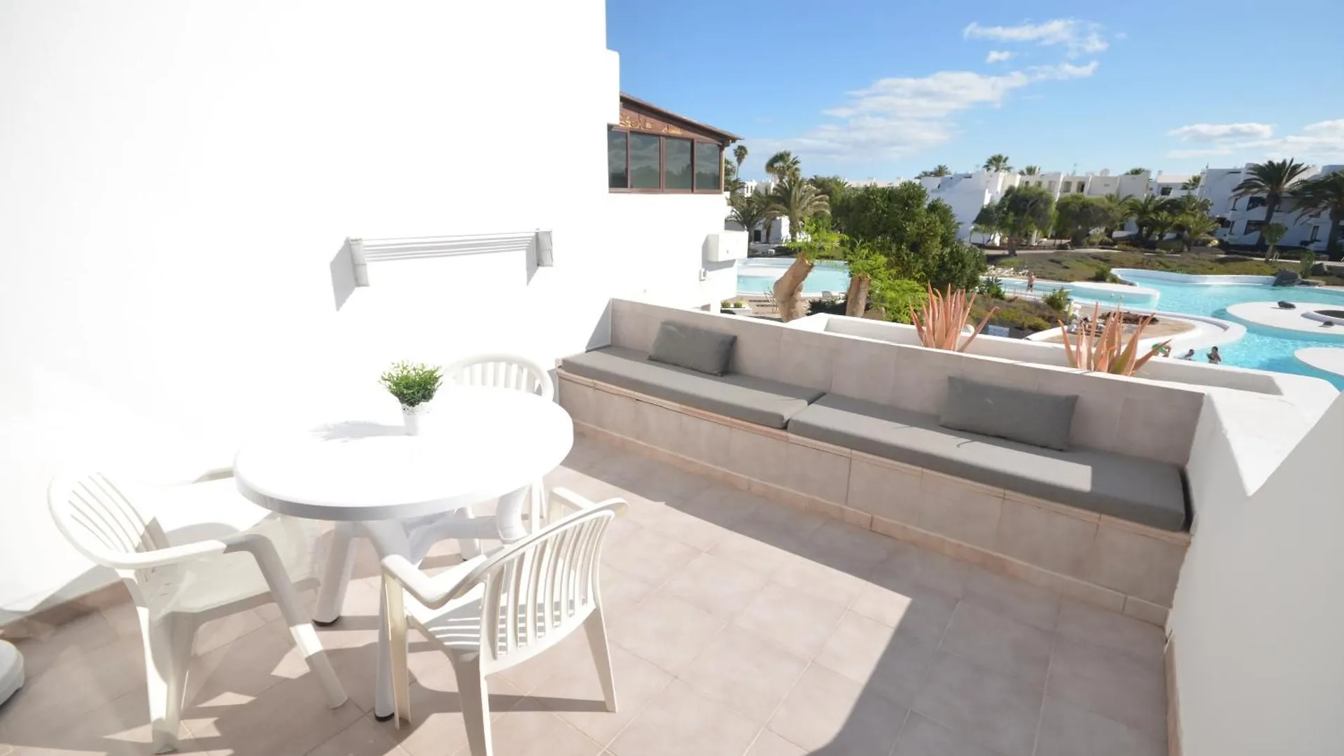 Apartamento Miri Costa Teguise Spain